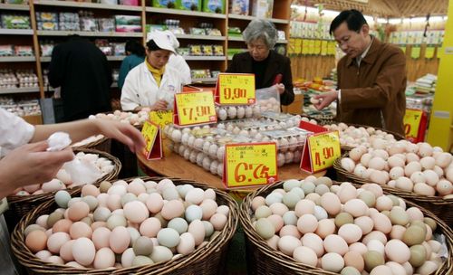 农产品市场风云 猪价蛋价弱市求生，谷物价跌下现危机